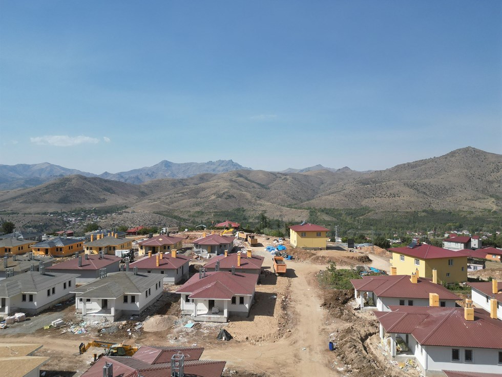 ERT Construction çelik ev – birden fazla konuttan oluşan yerleşim